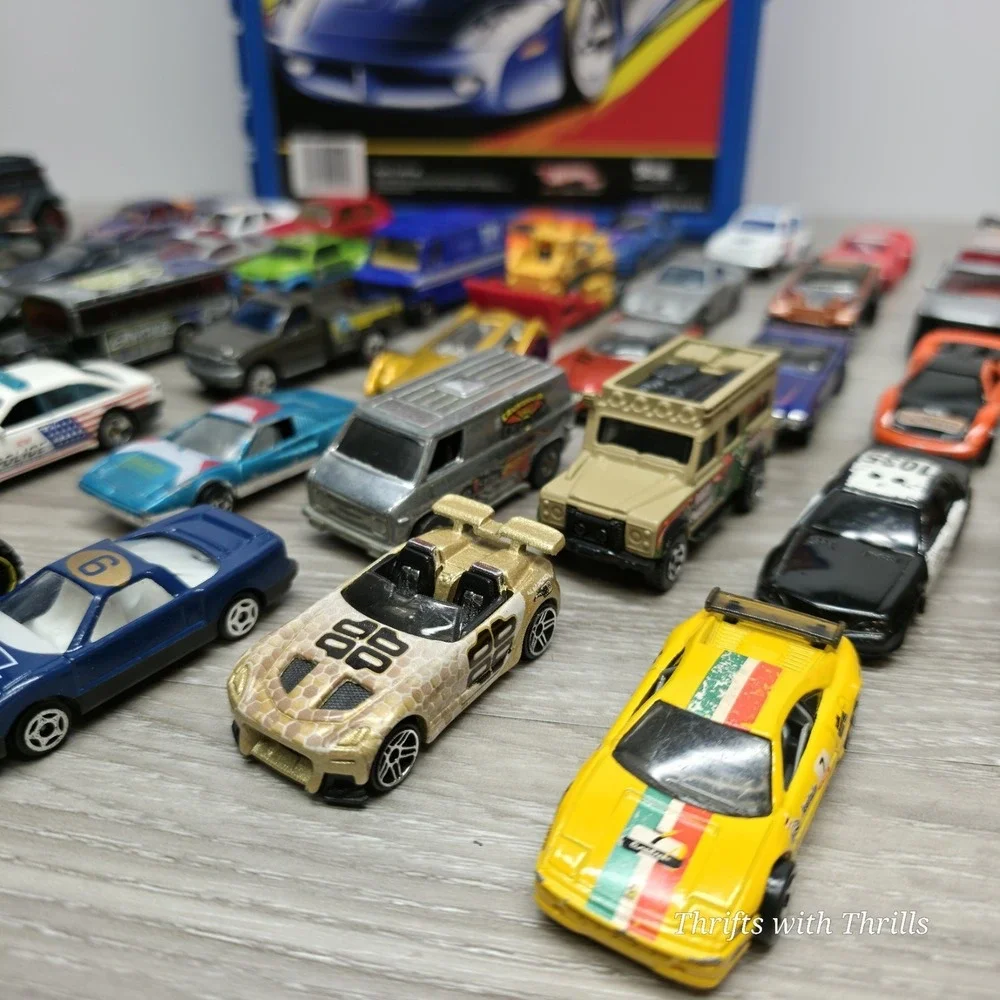 Hotwheels 48 Car Carry Case Style No. 20020 -‎ Full 48+ Cars Mixed Brands/Years